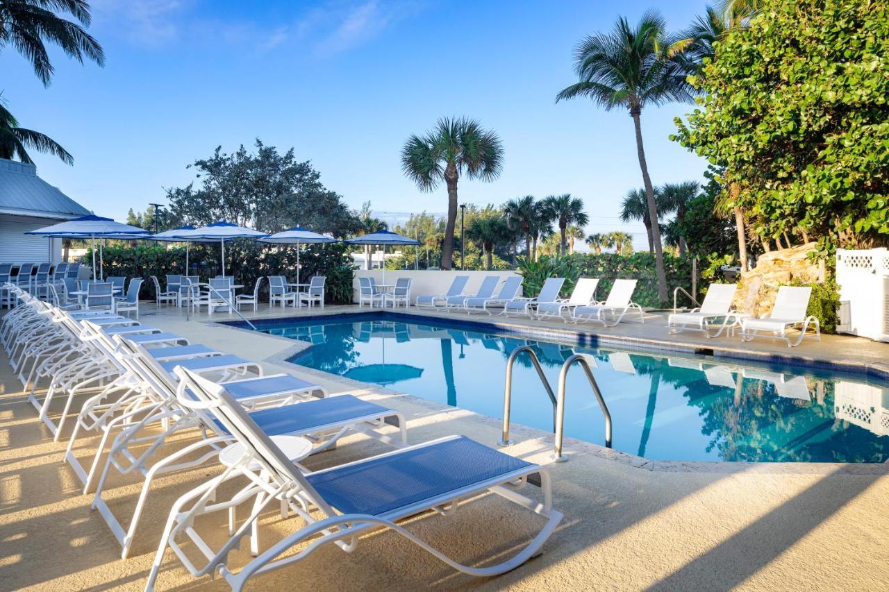 Hotel The Lucie Jensen Beach Esterno foto